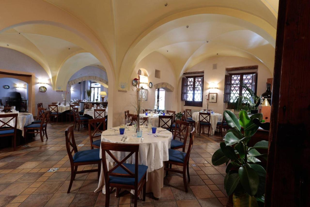 Hotel Corte Dei Tini Teramo Esterno foto