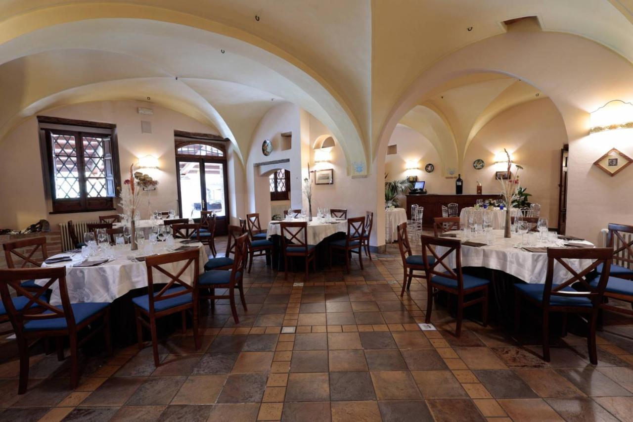 Hotel Corte Dei Tini Teramo Esterno foto