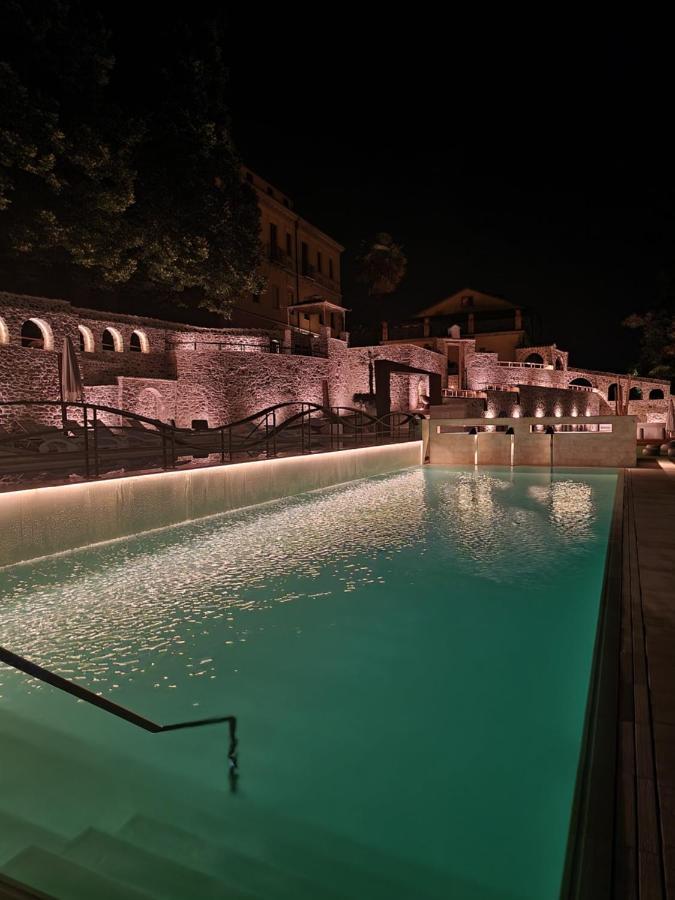 Hotel Corte Dei Tini Teramo Esterno foto