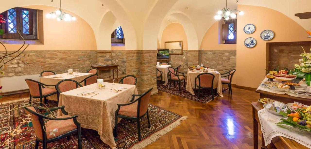 Hotel Corte Dei Tini Teramo Esterno foto