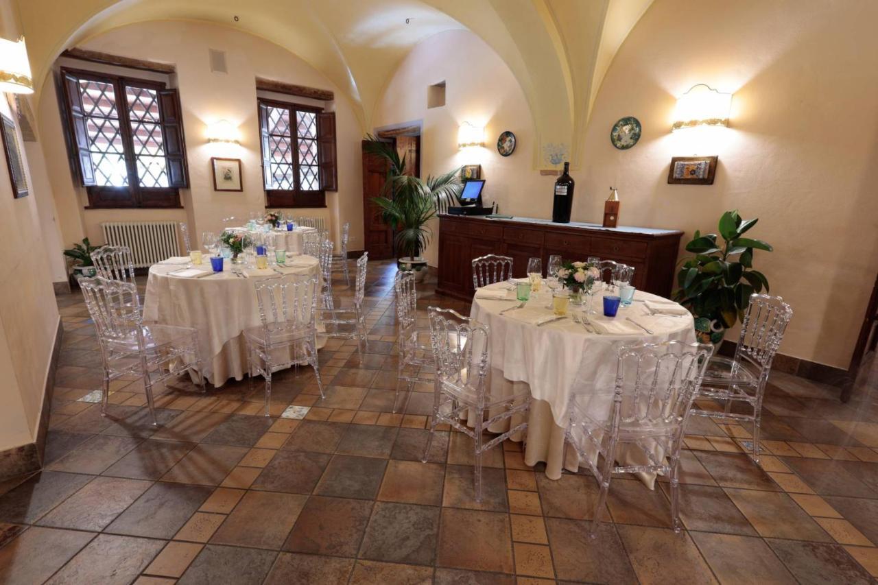 Hotel Corte Dei Tini Teramo Esterno foto