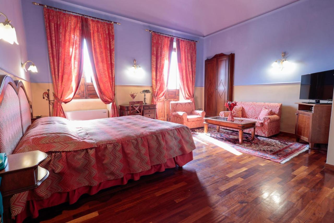 Hotel Corte Dei Tini Teramo Esterno foto