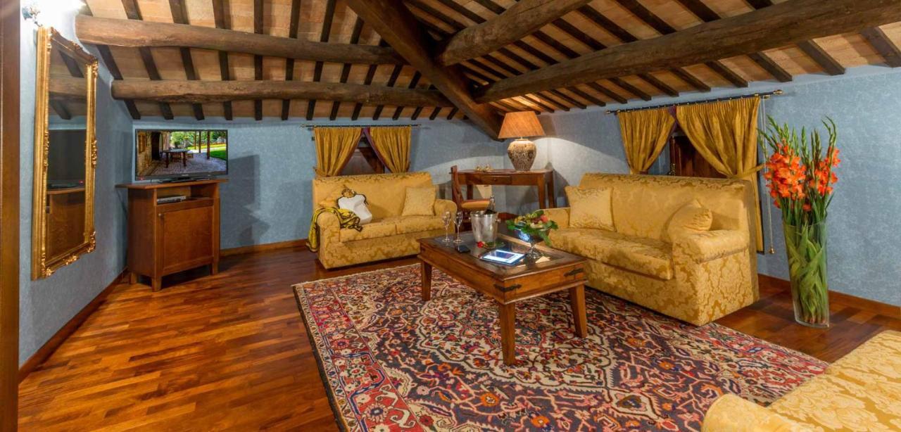 Hotel Corte Dei Tini Teramo Esterno foto