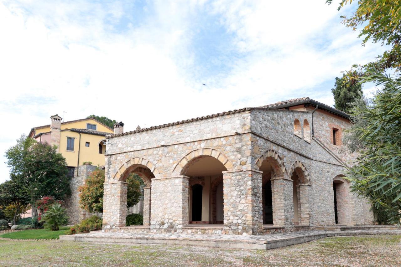 Hotel Corte Dei Tini Teramo Esterno foto